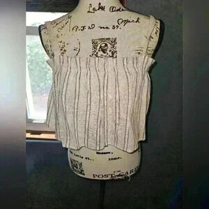 Iris Womans Top Size M
